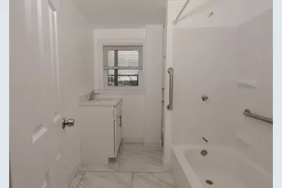 11 Park St #8, Haverhill, MA 01830 - Photo 6