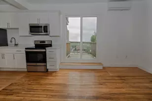 11 Park St, Haverhill, MA 01830 - Photo 2