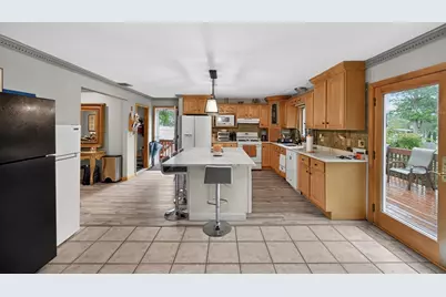 279 Sprague St, Dedham, MA 02026 - Photo 8