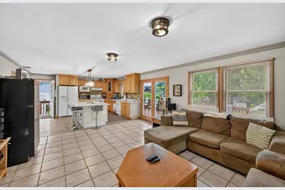 279 Sprague St, Dedham, MA 02026 - Photo 10