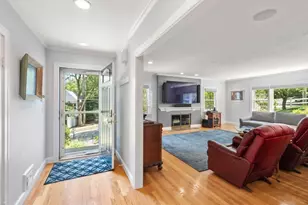 19 Druid Hill Rd, Newton, MA 02461 - Photo 4