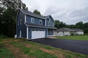 42 Roy St, Ludlow, MA 01056 - Photo 4