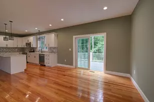 42 Roy St, Ludlow, MA 01056 - Photo 10