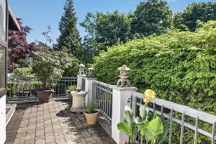 18 Roosevelt Rd, Medford, MA 02155 - Photo 40