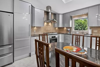 18 Roosevelt Rd, Medford, MA 02155 - Photo 12