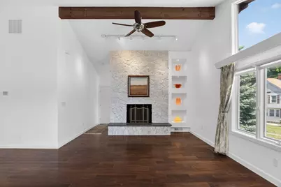 18 Roosevelt Rd, Medford, MA 02155 - Photo 32