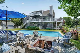 9 Thaxter Ln, Edgartown, MA 02539 - Photo 2