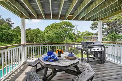 9 Thaxter Ln, Edgartown, MA 02539 - Photo 18