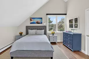 9 Thaxter Ln, Edgartown, MA 02539 - Photo 22