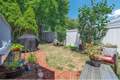 377 Woonasquatucket Ave #3, North Providence, RI 02911 - Photo 26