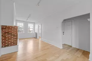 132 Myrtle St, Boston, MA 02114 - Photo 4
