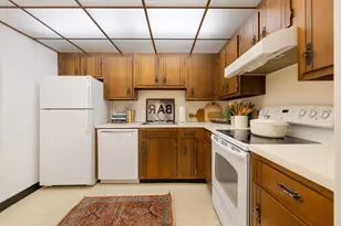 990 Massachusetts Ave, Arlington, MA 02476 - Photo 8
