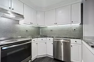 330 Dartmouth, Boston, MA 02116 - Photo 4