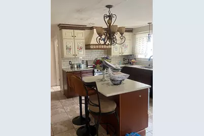 81 Clark St, Dracut, MA 01826 - Photo 4