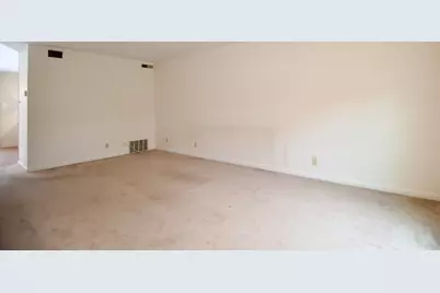 1157 Dickinson St #1157, Springfield, MA 01108 - Photo 6
