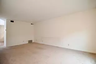 1157 Dickinson St, Springfield, MA 01108 - Photo 6