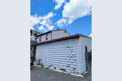 20-22 Porter St, North Adams, MA 01247 - Photo 4