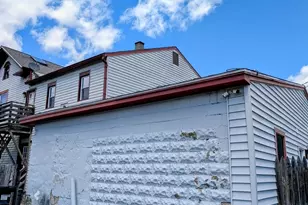 20-22 Porter St, North Adams, MA 01247 - Photo 4