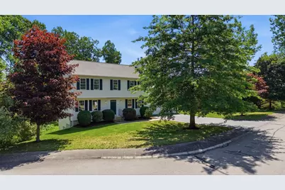 4 Azalea Circle, Millbury, MA 01527 - Photo 2