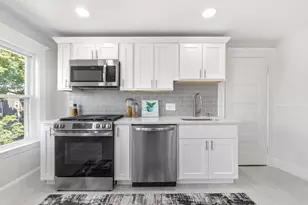 16 Clarkwood St, Boston, MA 02126 - Photo 10
