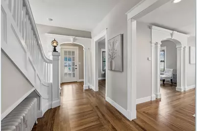 61 W Glen St, Holyoke, MA 01040 - Photo 10
