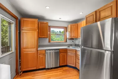 28 Pleasant St, Rockport, MA 01966 - Photo 6