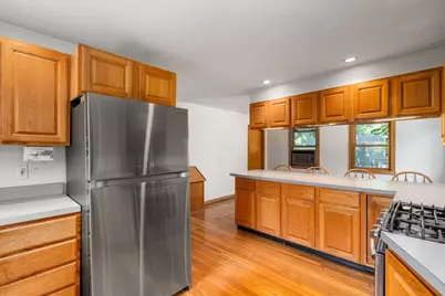 28 Pleasant St, Rockport, MA 01966 - Photo 8