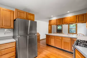 28 Pleasant St, Rockport, MA 01966 - Photo 8