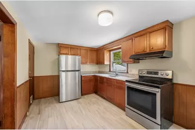 132 Hartwell St, Southbridge, MA 01550 - Photo 10