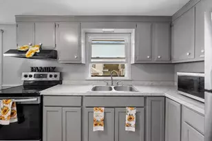 132 Hartwell St, Southbridge, MA 01550 - Photo 18