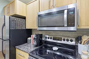 350 W 4th, Boston, MA 02127 - Photo 10
