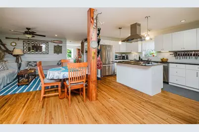 1019 Main Rd, Tiverton, RI 02878 - Photo 4