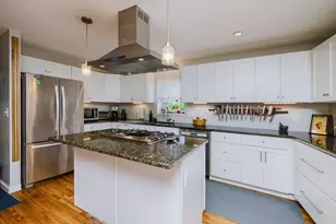 1019 Main Rd, Tiverton, RI 02878 - Photo 2