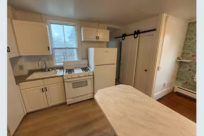 18 Leyden St #2E, Plymouth, MA 02360 - Photo 8