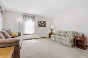 4 Oneida Pl, Hudson, MA 01749 - Photo 6