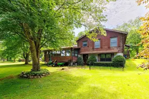 59 Shoreline Dr, West Brookfield, MA 01585 - Photo 2