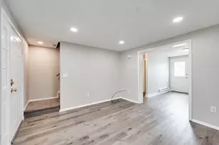 30 Clayton St, Springfield, MA 01107 - Photo 8