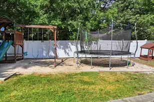 406 Pleasant St, Framingham, MA 01701 - Photo 38