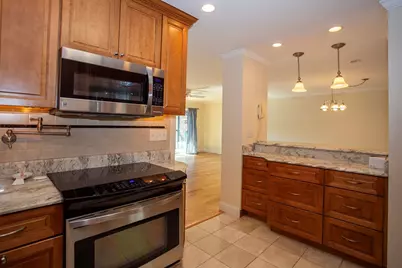 2 Summitt Dr. #41, Reading, MA 01867 - Photo 8