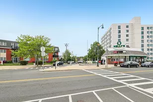 831 N Shore Rd, Revere, MA 02151 - Photo 4