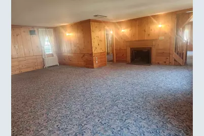 24 Congress St, Milford, MA 01757 - Photo 8