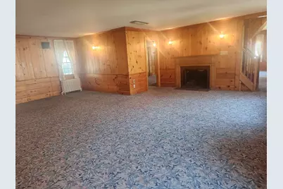 24 Congress St, Milford, MA 01757 - Photo 8