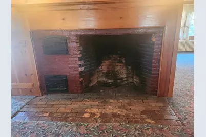 24 Congress St, Milford, MA 01757 - Photo 14