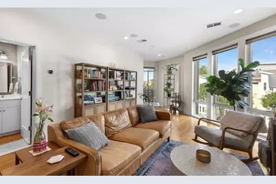 275 Old Colony Ave #10, Boston, MA 02127 - Photo 6