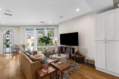275 Old Colony Ave #10, Boston, MA 02127 - Photo 4