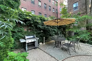 40 Grove St, Boston, MA 02114 - Photo 18