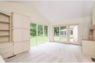 100 Hilltop Rd, Longmeadow, MA 01106 - Photo 18
