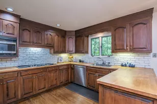 100 Hilltop Rd, Longmeadow, MA 01106 - Photo 26