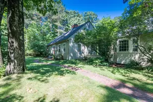 100 Hilltop Rd, Longmeadow, MA 01106 - Photo 2