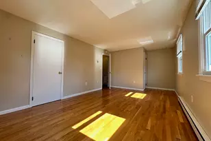 9 Lowell St, Woburn, MA 01801 - Photo 8